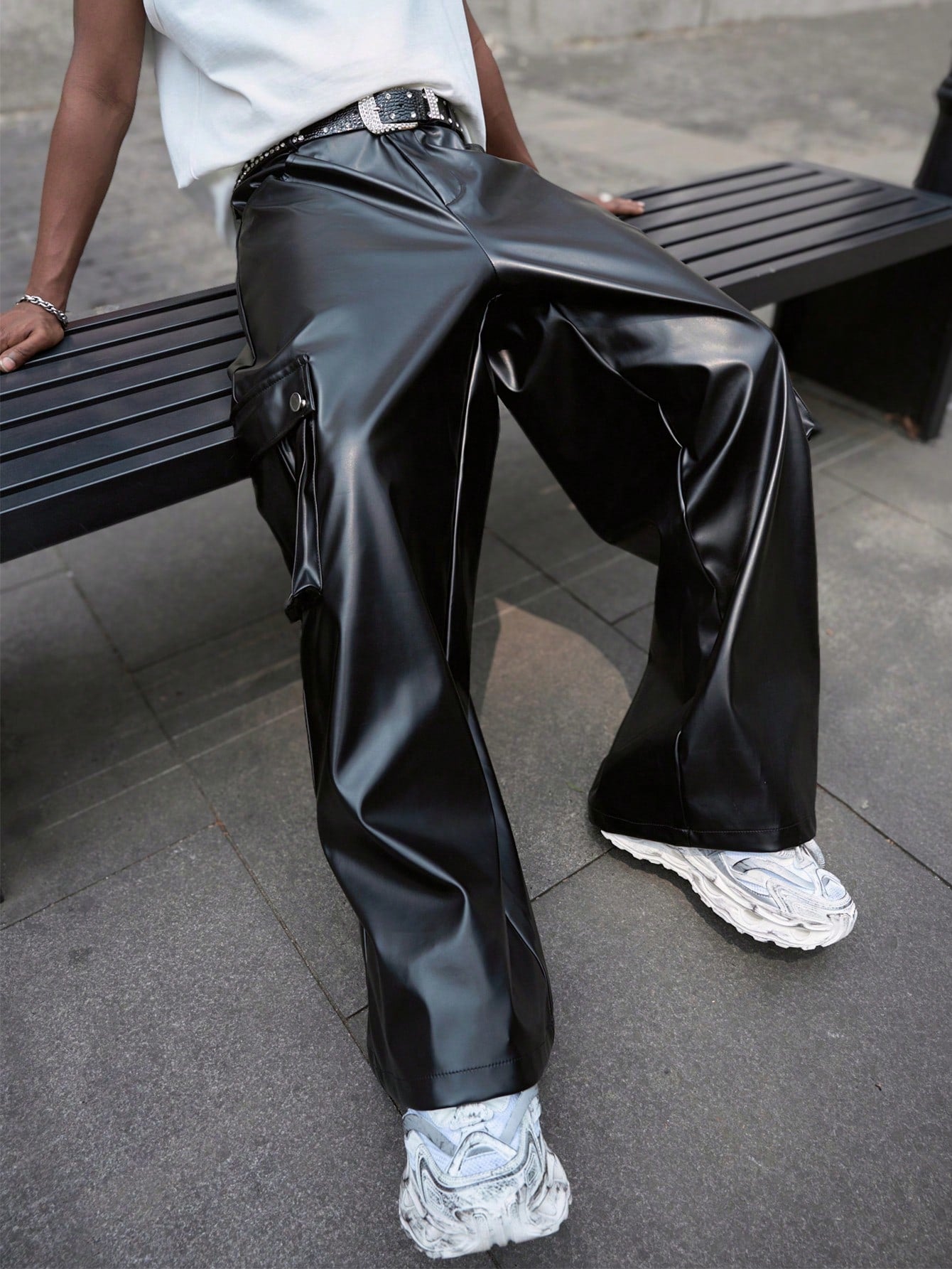 Manfinity Streetrush Men Street Style Streetwear Fashion PU Wide-Leg Cargo Pants Leather Pants