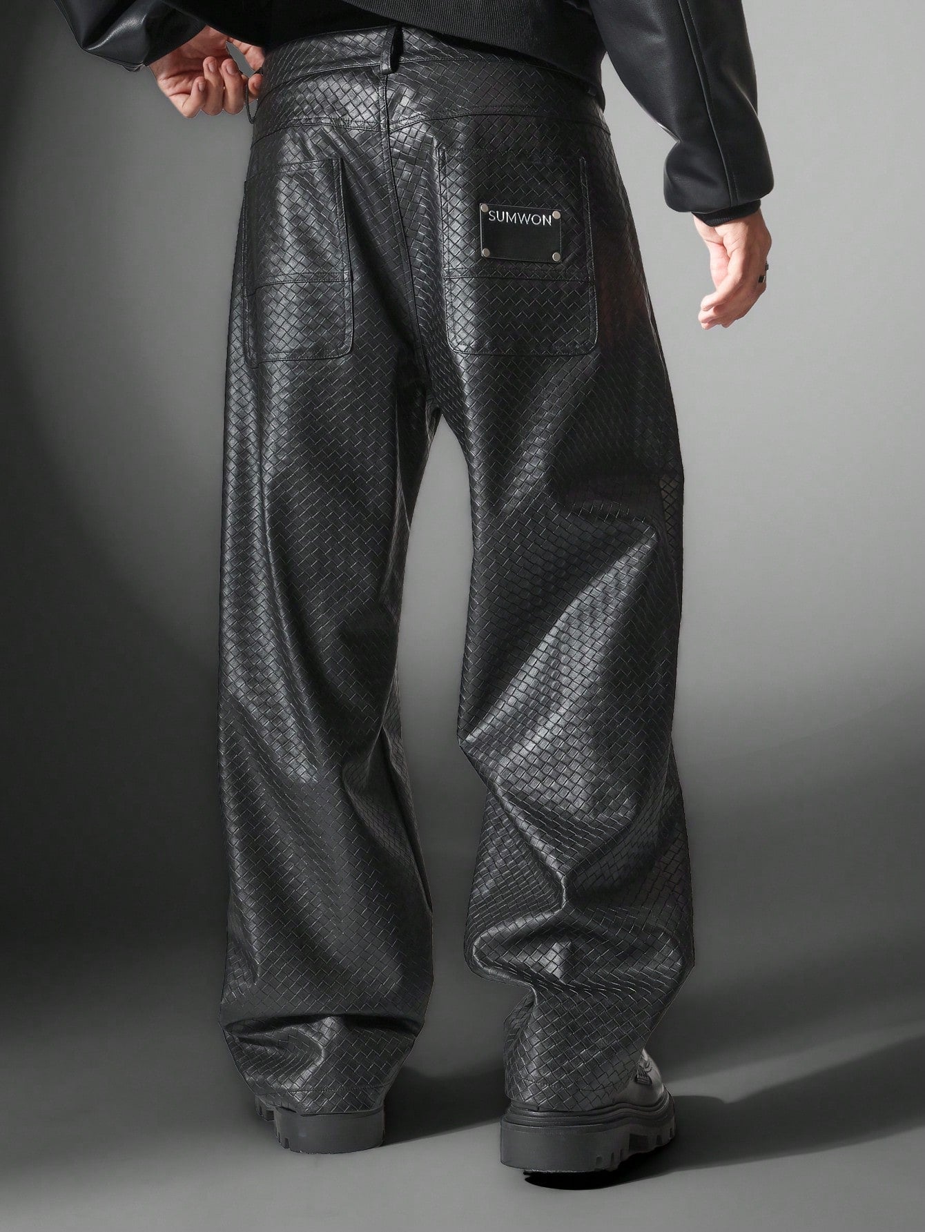 SUMWON Weave Skater Fit Pant