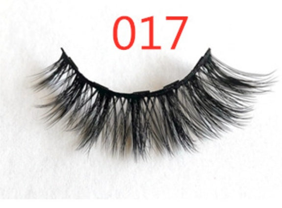 A Pair Of False Eyelashes With Magnets In Fashion